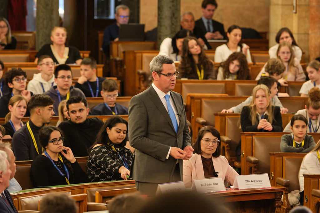 gyerekparlament Takács Péter